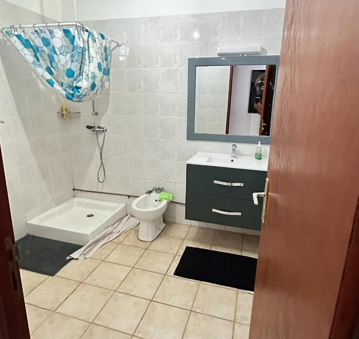 Bas De Villa F2 珀蒂堡 民宿